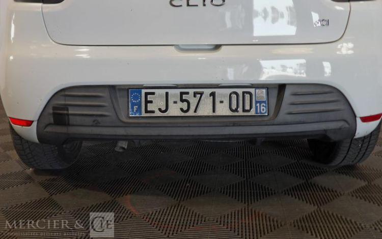 RENAULT CLIO IV BLANC EJ-571-QD