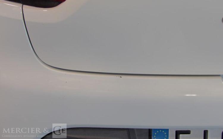 RENAULT CLIO IV 1,5 DCI75 ZEN BLANC EJ-681-NN