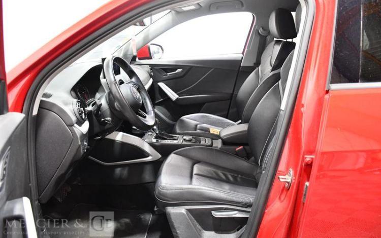 AUDI Q2 2,0 40 TDI 190 DESIGN LUXE QUATTRO S-TRONIC ROUGE EJ-895-XD