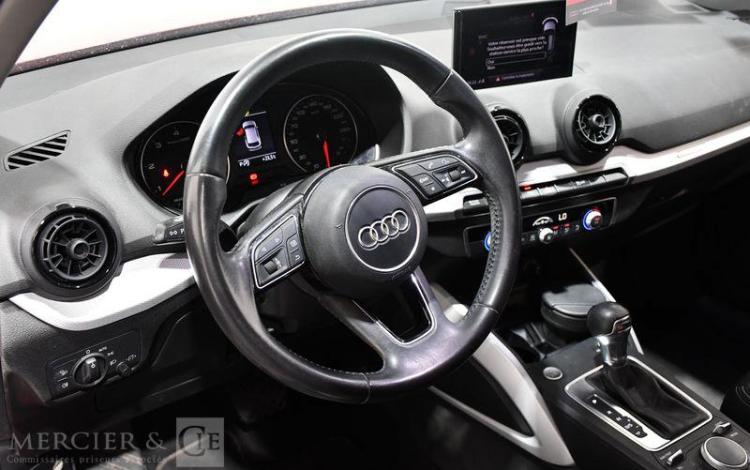 AUDI Q2 2,0 40 TDI 190 DESIGN LUXE QUATTRO S-TRONIC ROUGE EJ-895-XD