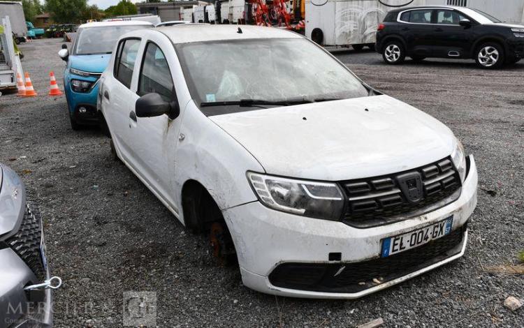 DACIA SANDERO STD BASE  EL-004-GX
