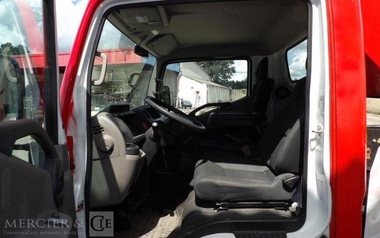 NISSAN CABSTAR NACELLE COMET ESF 17 16 M  EL-718-AP