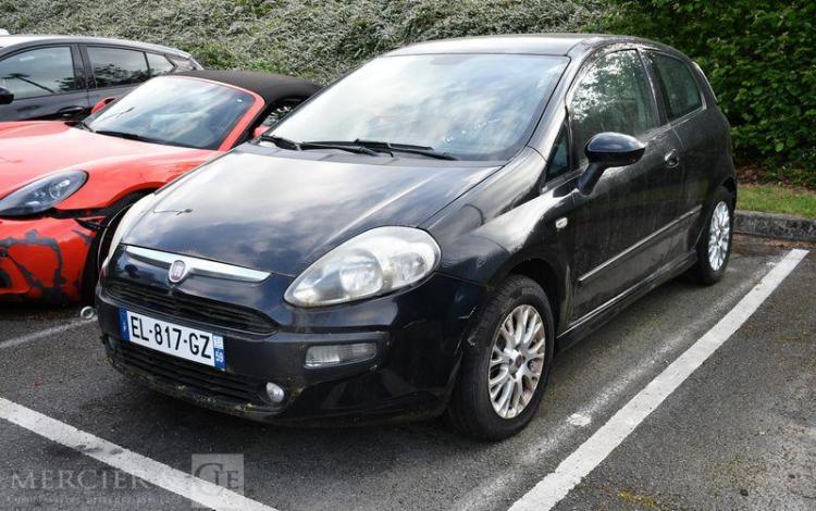 FIAT PUNTO D  EL-817-GZ