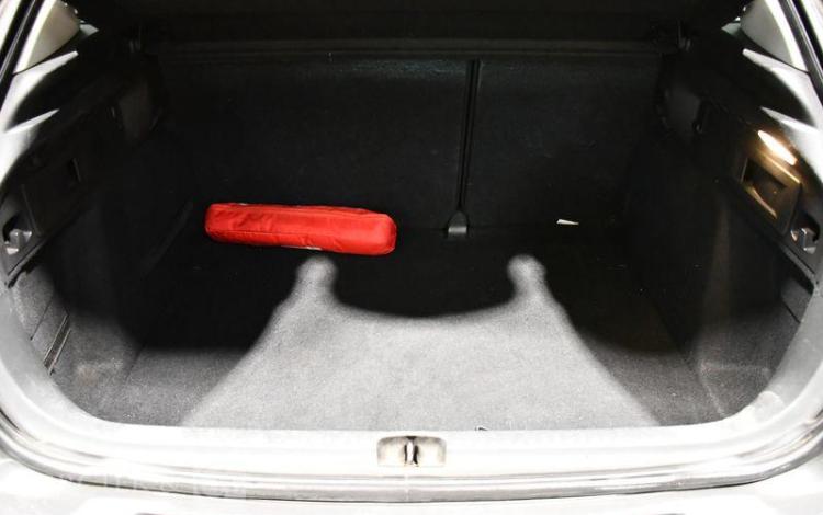 CITROEN C4 1.2 PURETECH 130ch MILLENIUM EAT GRIS EP-813-CQ