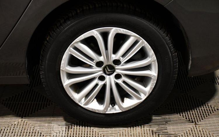 CITROEN C4 1.2 PURETECH 130ch MILLENIUM EAT GRIS EP-813-CQ