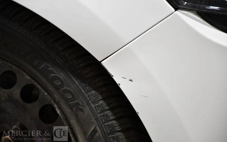 RENAULT CLIO STE 90CH AIR NAV BLANC EQ-968-YA