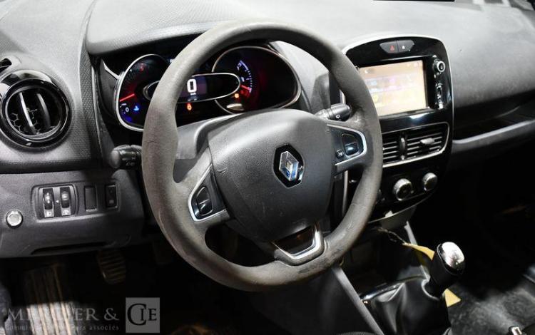 RENAULT CLIO STE 90CH AIR NAV BLANC EQ-968-YA