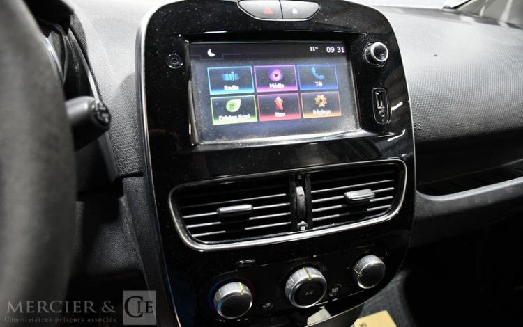 RENAULT CLIO STE 90CH AIR NAV BLANC EQ-968-YA