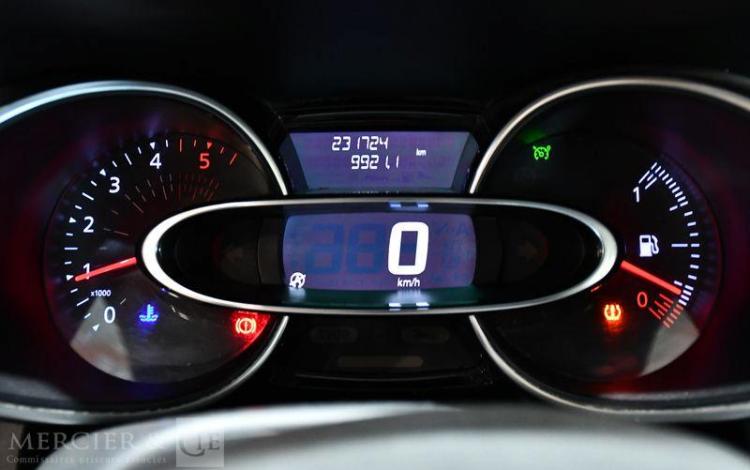 RENAULT CLIO STE 90CH AIR NAV BLANC EQ-968-YA