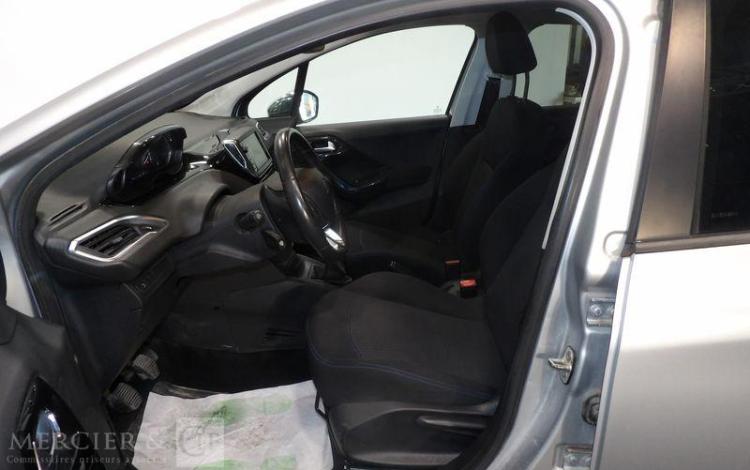 PEUGEOT 208 GENERATION-I 1.2 PURETECH 80CH STYLE  ER-569-RQ