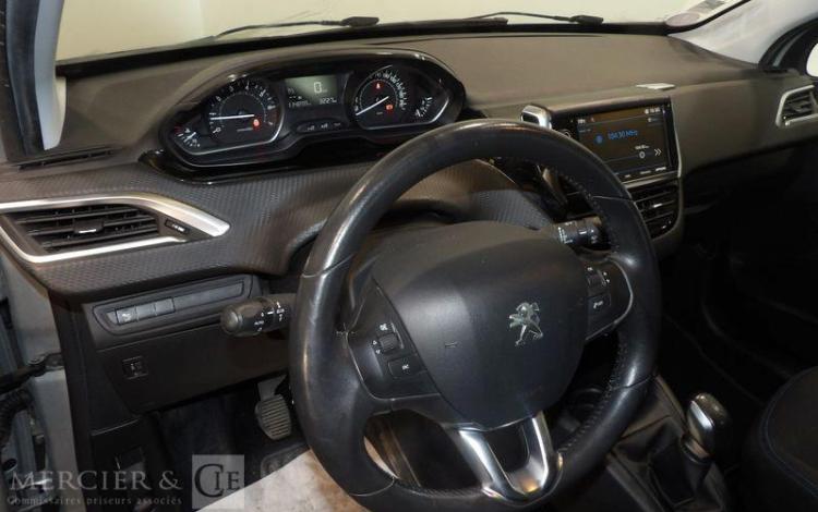 PEUGEOT 208 GENERATION-I 1.2 PURETECH 80CH STYLE  ER-569-RQ