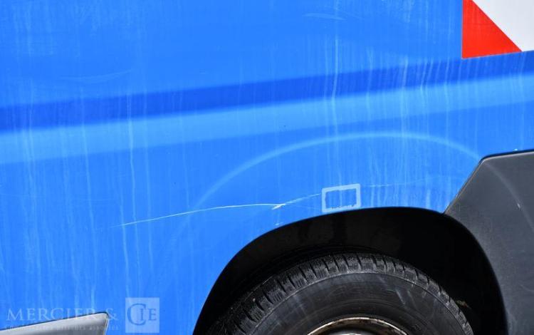 PEUGEOT BOXER BLEU ER-875-MM