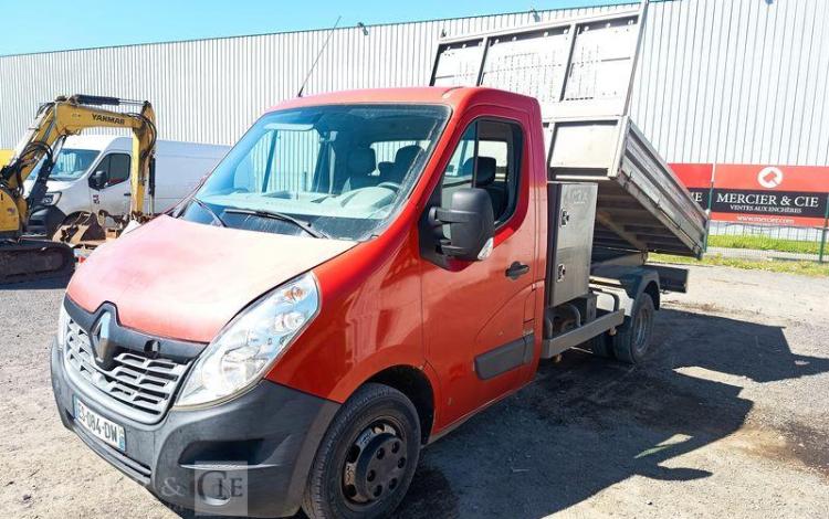 RENAULT MASTER 2,3 DCI 130 CV BENNE AVEC COFFRE ACIER ROUGE ES-084-DW