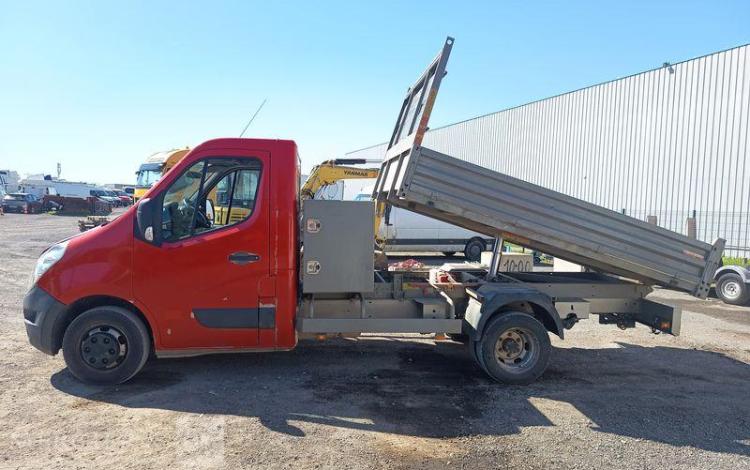 RENAULT MASTER 2,3 DCI 130 CV BENNE AVEC COFFRE ACIER ROUGE ES-084-DW