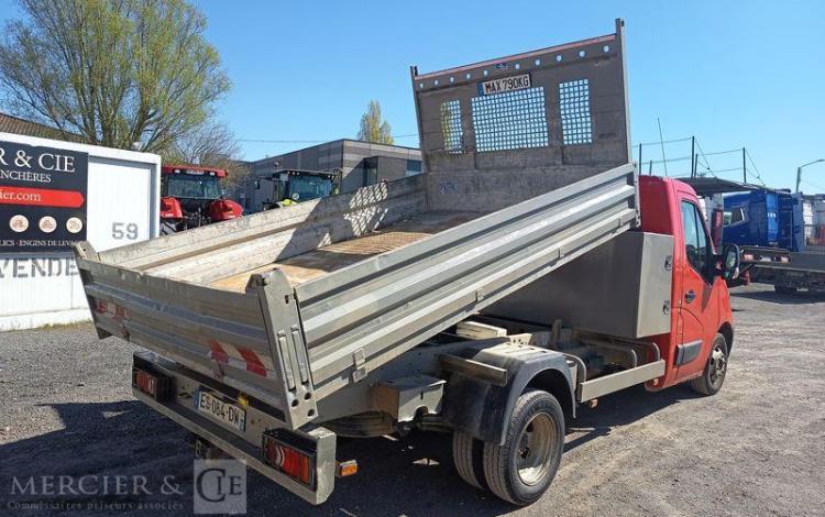 RENAULT MASTER 2,3 DCI 130 CV BENNE AVEC COFFRE ACIER ROUGE ES-084-DW