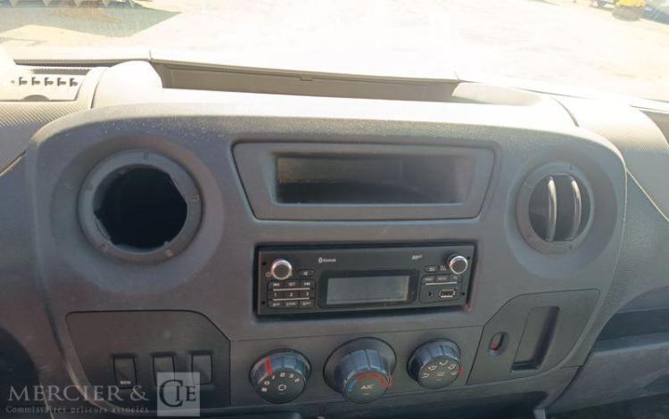 RENAULT MASTER 2,3 DCI 130 CV BENNE AVEC COFFRE ACIER ROUGE ES-084-DW