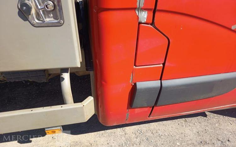 RENAULT MASTER 2,3 DCI 130 CV BENNE AVEC COFFRE ACIER ROUGE ES-084-DW