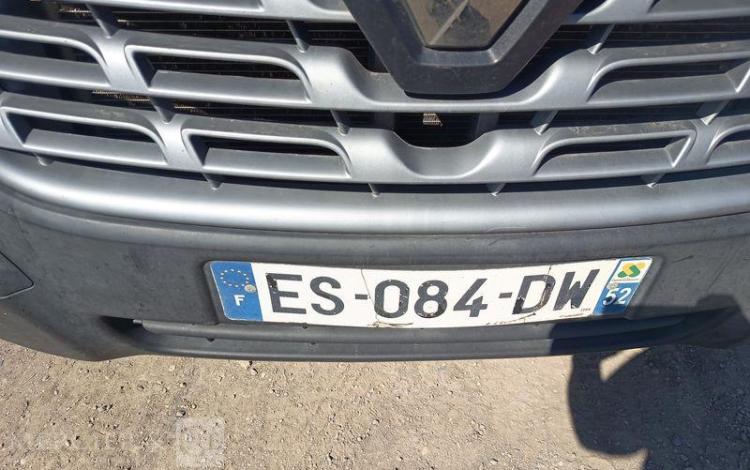 RENAULT MASTER 2,3 DCI 130 CV BENNE AVEC COFFRE ACIER ROUGE ES-084-DW