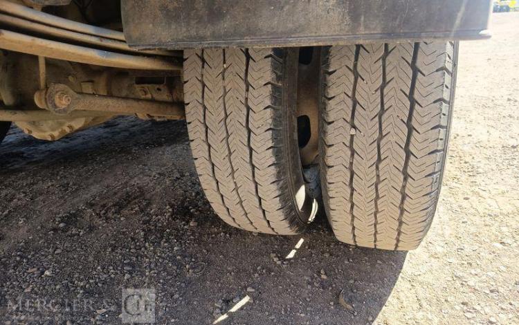 RENAULT MASTER 2,3 DCI 130 CV BENNE AVEC COFFRE ACIER ROUGE ES-084-DW