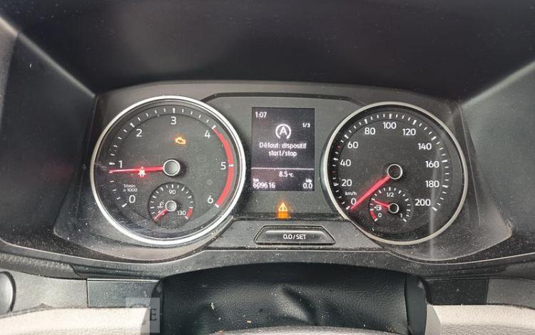 VOLKSWAGEN CRAFTER FOURGON 2.0 TDI 100 30  EY-358-NN