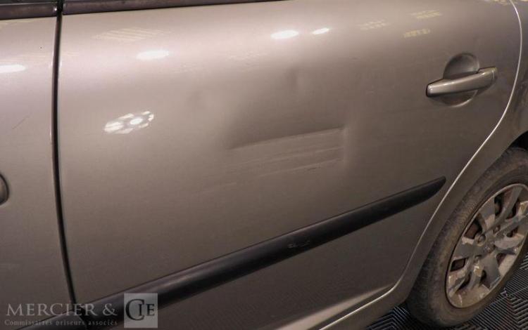 PEUGEOT 207 1.6 HDI 90CH ACTIVE GRIS EY-822-HH