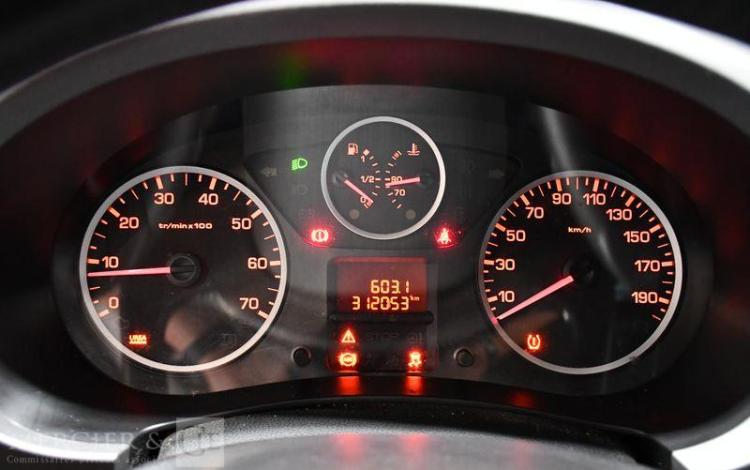 CITROEN BERLINGO 1,6 HDI 120CH SHINE GRIS EY-827-ZZ