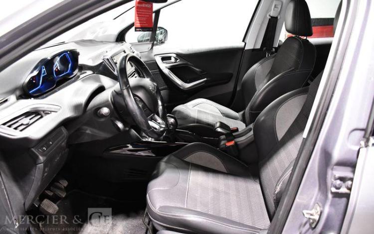 PEUGEOT 2008 1.2 PURETECH 110ch ALLURE GRIS EZ-283-HT