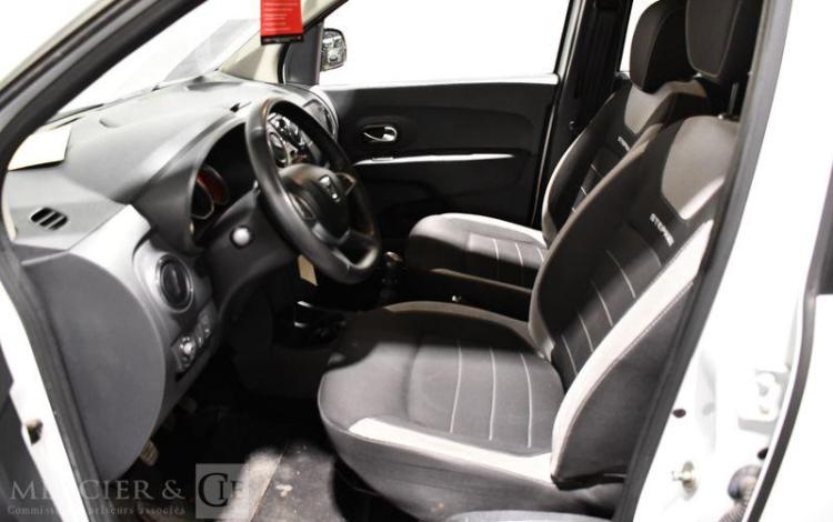 DACIA LODGY STEPWAY 1.5 BLUEDCI 115ch BLANC FC-305-EK