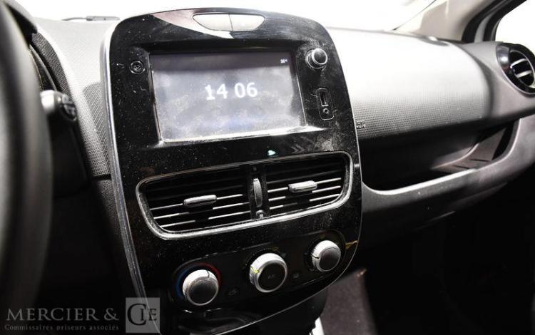 RENAULT CLIO 0.9 TCE 90 ENERGY LIMITED GRIS FD-104-LT