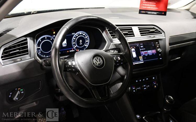VOLKSWAGEN TIGUAN 2.0 TDI 150ch BLUEMOTION CARAT GRIS FD-136-FC