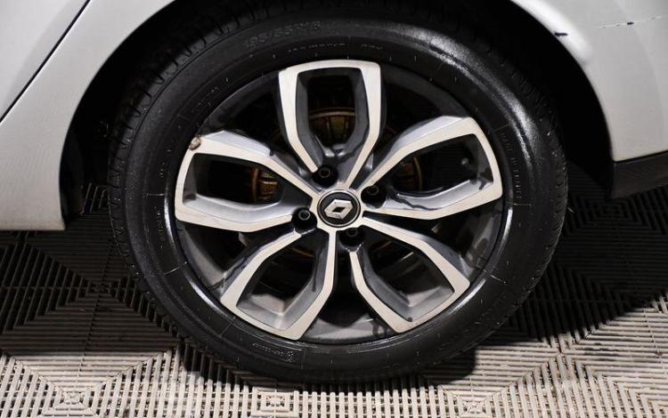 RENAULT CLIO IV ESTATE 1.5 DCI 90ch INTENS GRIS FE-656-WJ