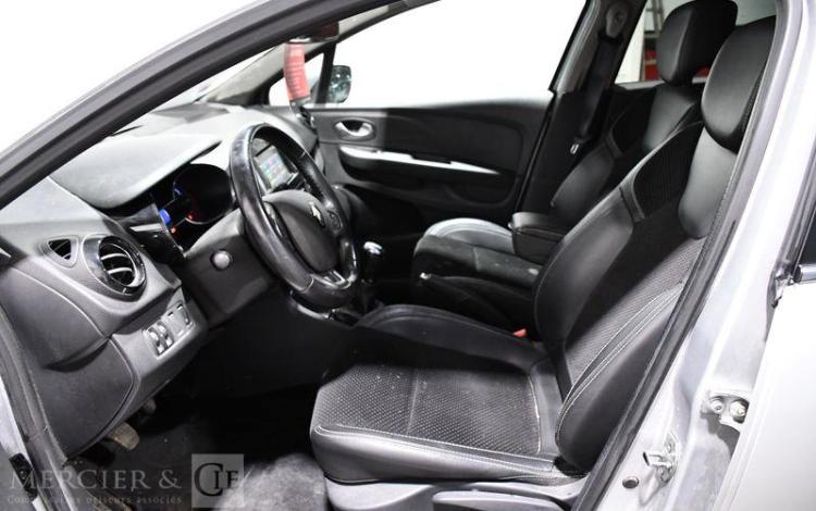 RENAULT CLIO IV ESTATE 1.5 DCI 90ch INTENS GRIS FE-656-WJ