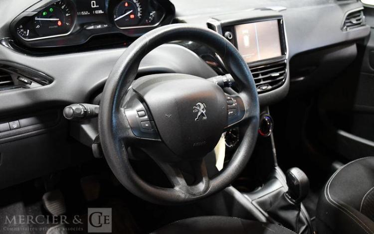 PEUGEOT 208 ACTIVE PURETECH 82CH S&S BVM5
 BLANC FG-579-NR