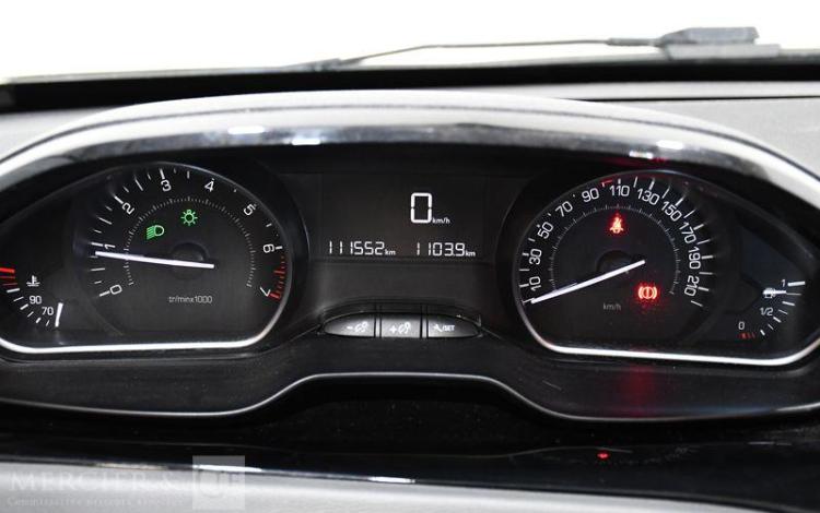 PEUGEOT 208 ACTIVE PURETECH 82CH S&S BVM5
 BLANC FG-579-NR