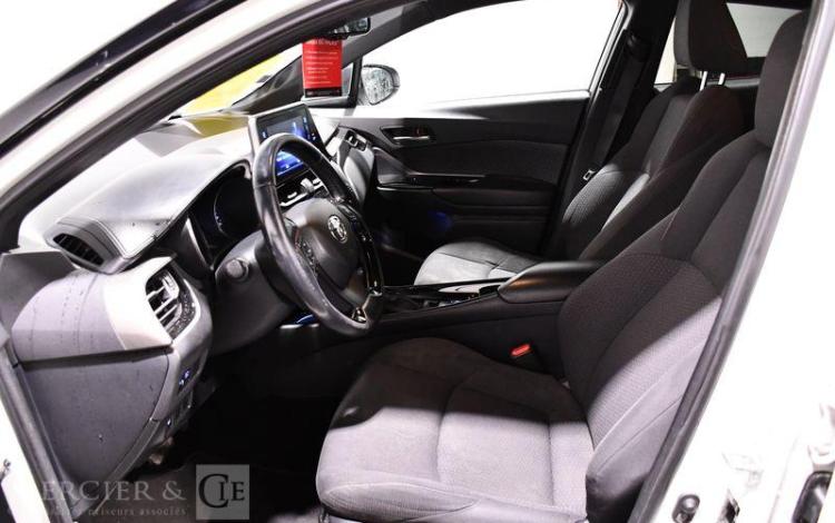 TOYOTA C-HR 1.8 HSD 122ch MHEV DESIGN E-CVT BLANC FH-549-DV
