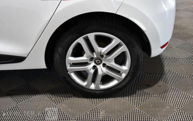 RENAULT CLIO IV SOCIETE 1.5 DCI 75ch BUSINESS BLANC FJ-024-AC