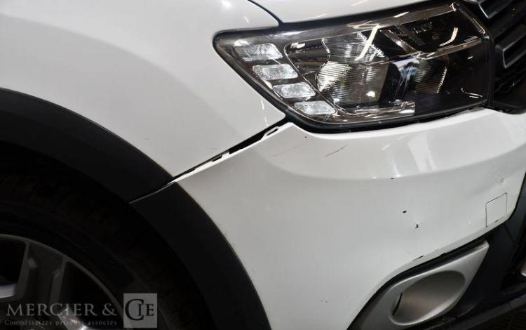 DACIA SANDERO STEPWAY 1.5 BLUEDCI 95ch BLANC FJ-167-TK