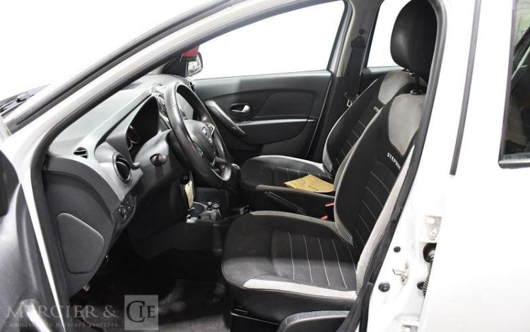 DACIA SANDERO STEPWAY 1.5 BLUEDCI 95ch BLANC FJ-167-TK