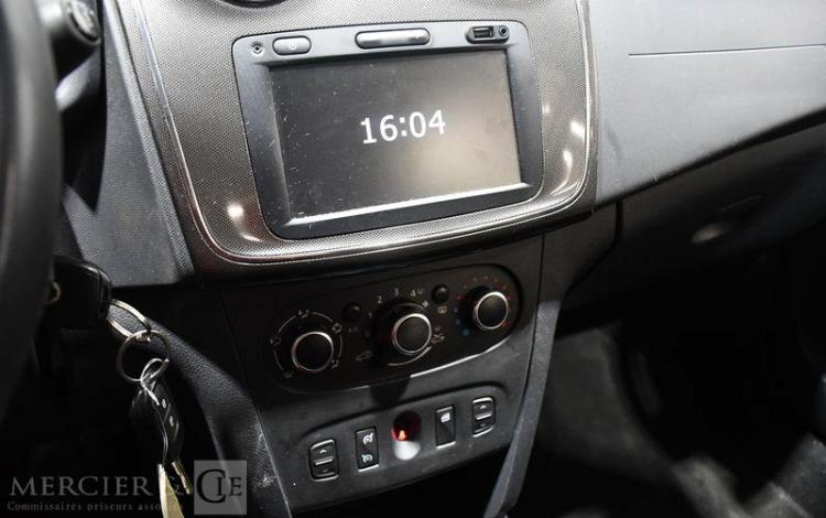 DACIA SANDERO STEPWAY 1.5 BLUEDCI 95ch BLANC FJ-167-TK