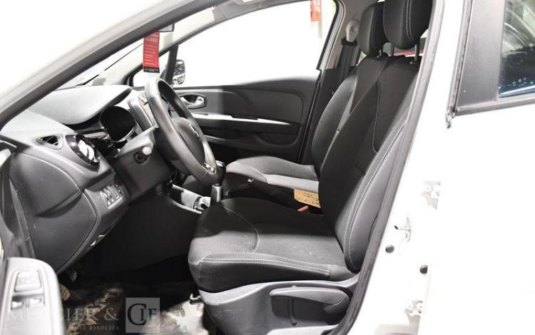 RENAULT CLIO IV SOCIETE 0.9 TCE 90ch BUSINESS BLANC FJ-301-JM