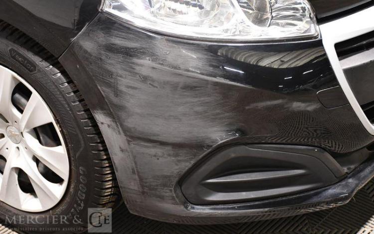 PEUGEOT 208 1,2 PURE TECH 68CH NOIR FJ-339-WC