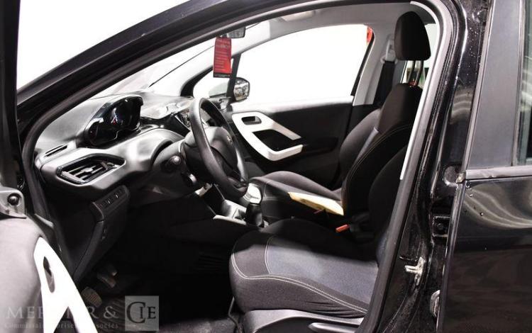 PEUGEOT 208 1,2 PURE TECH 68CH NOIR FJ-339-WC