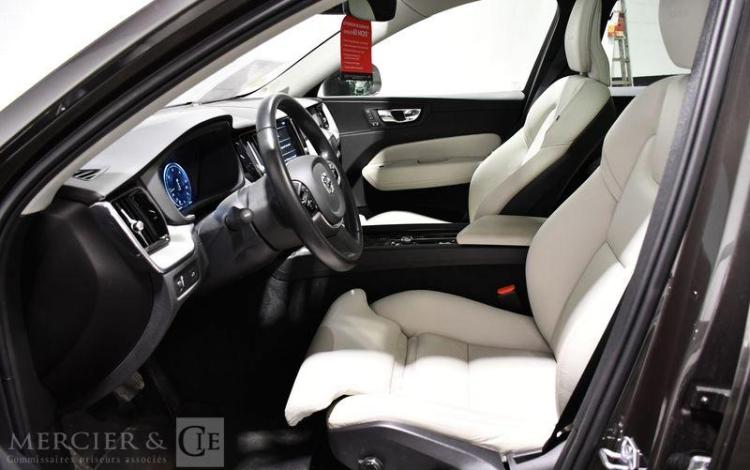 VOLVO XC60 2.0 D4 190ch INSCRIPTION LUXE GEARTRONIC VERT FK-667-QN