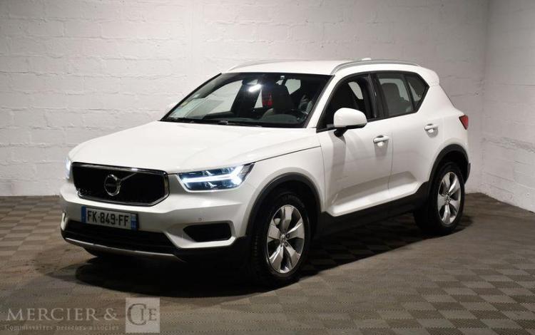 VOLVO XC40 D3 ADBLUE 150CH BUSINESS BLANC FK-849-FF