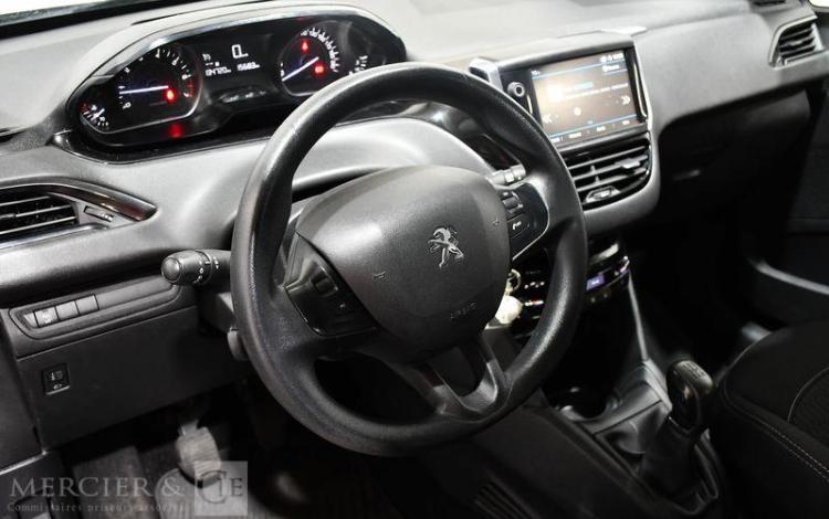 PEUGEOT 208 1,2 PURETECH 82 ACTIVE NOIR FM-288-DS