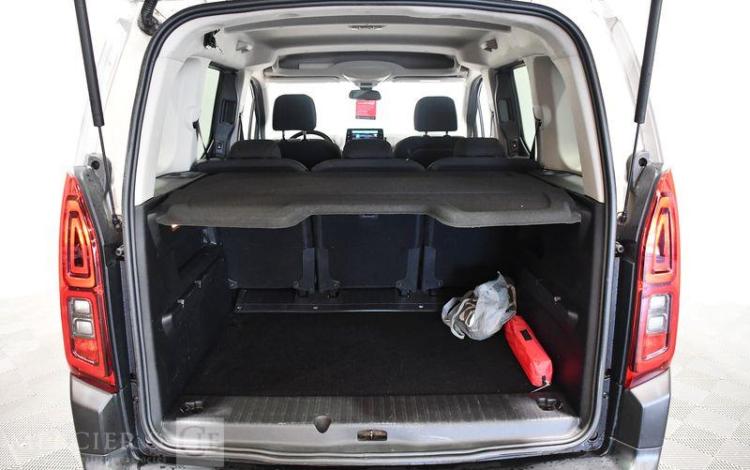 CITROEN BERLINGO COMBI 1,5 BLUE HDI 130 M L1 SHINE START-STOP GRIS FM-726-QJ
