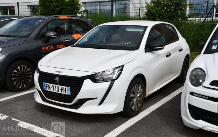 PEUGEOT 208 LIKE PURE TECH 75 BLANC FN-710-HH