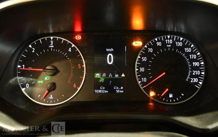 RENAULT CLIO V SOCIETE 1.5 BLUEDCI 85ch AIR NAVI BLANC FN-921-CQ
