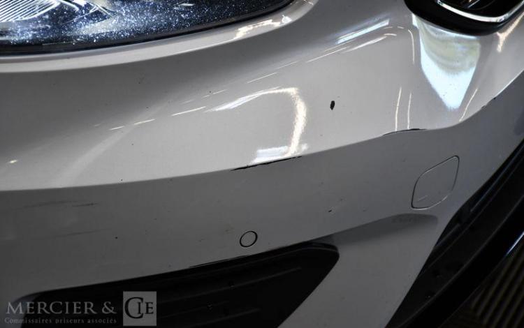 VOLVO XC40 1,5 T3 165 R-DESIGN 2WD GEARTRONIC BLANC FQ-769-EA