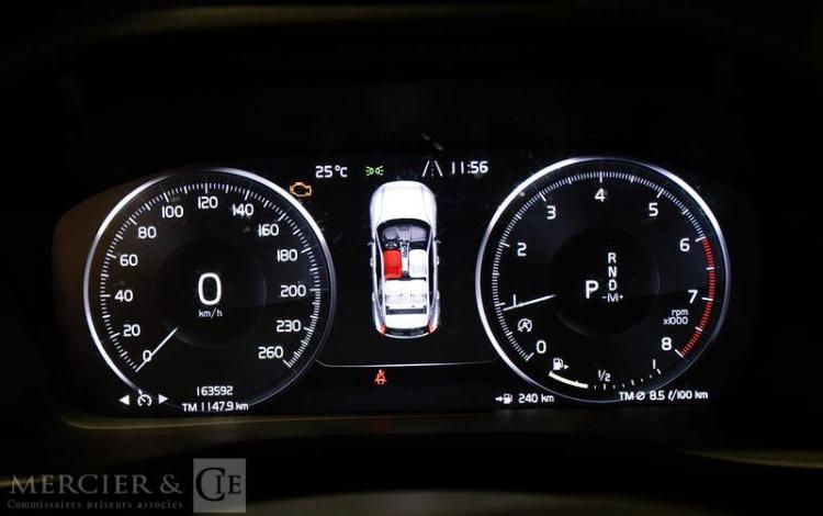 VOLVO XC40 1,5 T3 165 R-DESIGN 2WD GEARTRONIC BLANC FQ-769-EA